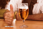 Túlzott alkoholfogyasztás: mikor válik problémává egy ártatlannak induló este?